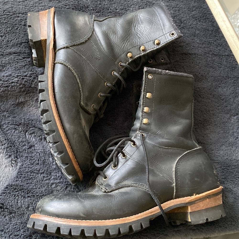 Vibram  boots